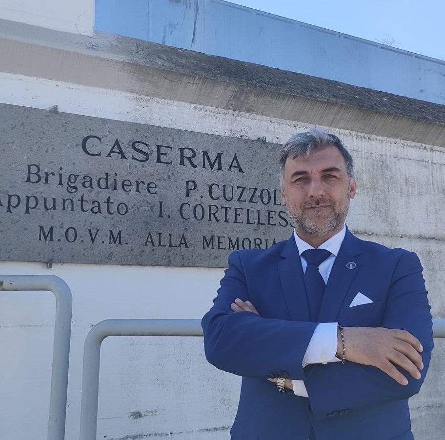 Il Generale di Divisione                       Ugo CANTONI in visita a Viterbo